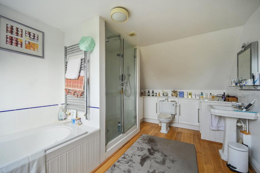 Additional property image - The Farmhouse, Homeside Farm, Bossingham, Kent, CT4