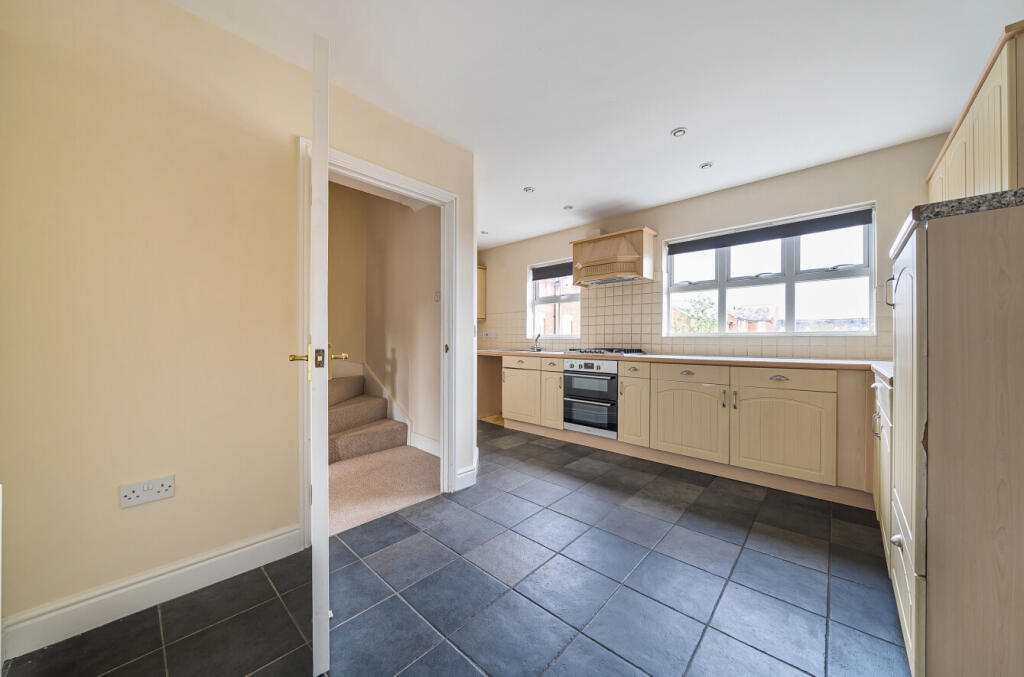 Additional property image - Gardeners Place, Chartham, Canterbury, Kent, CT4