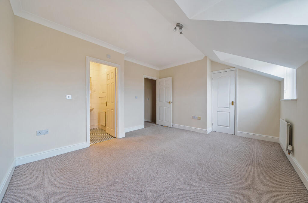 Additional property image - Gardeners Place, Chartham, Canterbury, Kent, CT4