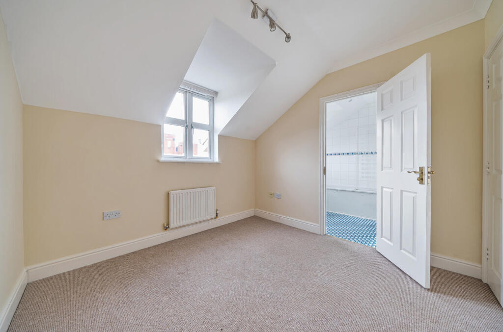 Additional property image - Gardeners Place, Chartham, Canterbury, Kent, CT4