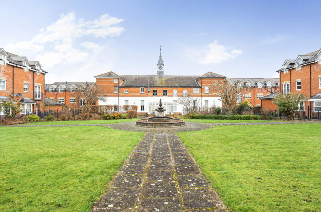 Additional property image - Gardeners Place, Chartham, Canterbury, Kent, CT4