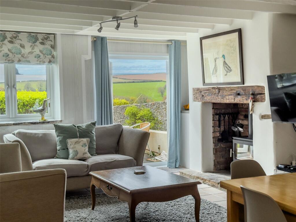 2 bedroom barn conversion for sale in Bowden, Dartmouth, Devon, TQ6