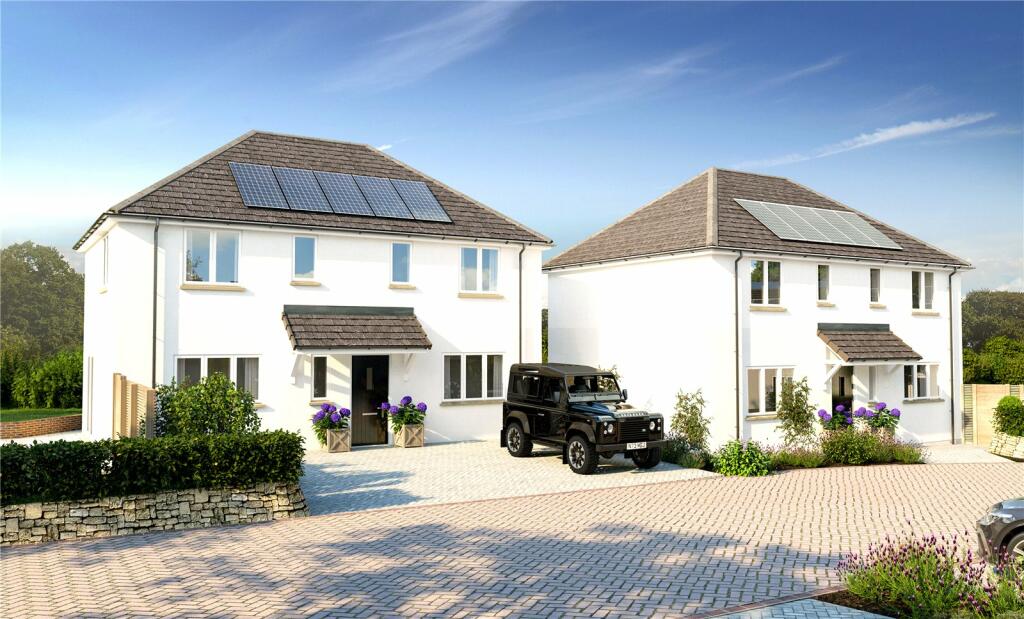 4 bedroom detached house for sale in Alston Rise, Malborough