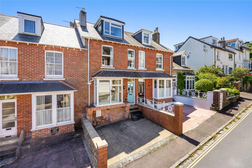 4 bedroom terraced house for sale in Coronation Road, Devon, TQ8