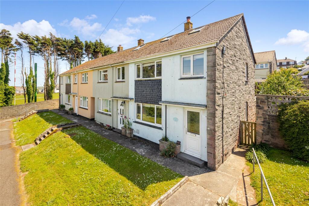 3 bedroom end of terrace house