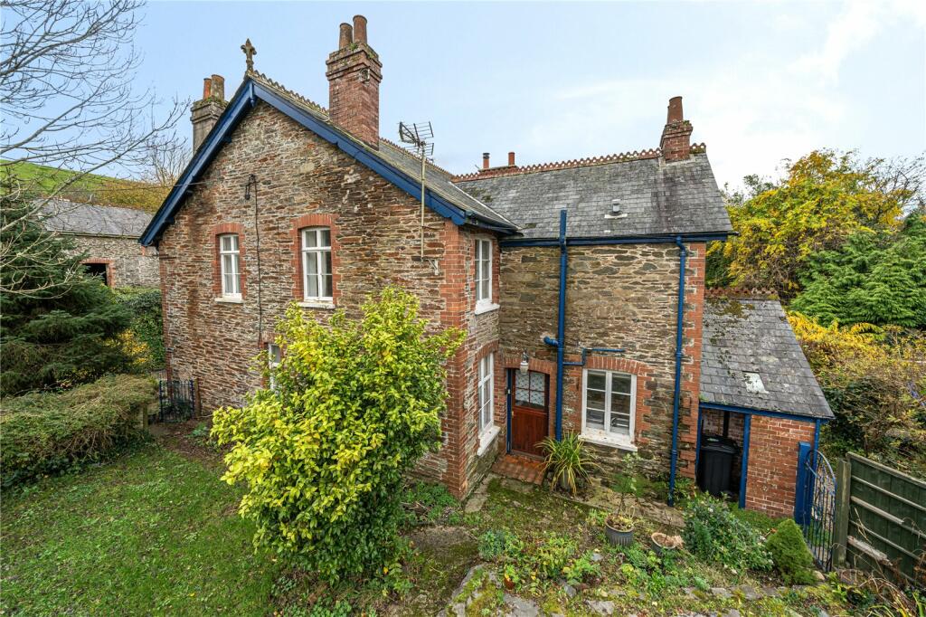 2 bedroom terraced house for sale in Harberton, Totnes, Devon, TQ9