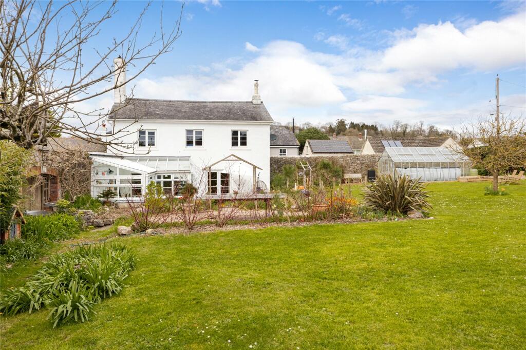 3 bedroom detached house for sale in Bridge Street, Ipplepen, Newton