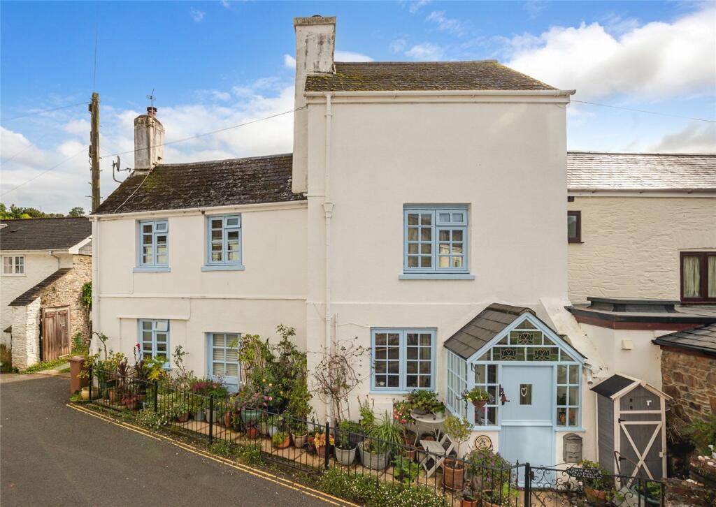 3 bedroom semidetached house for sale in Old Road, Harbertonford