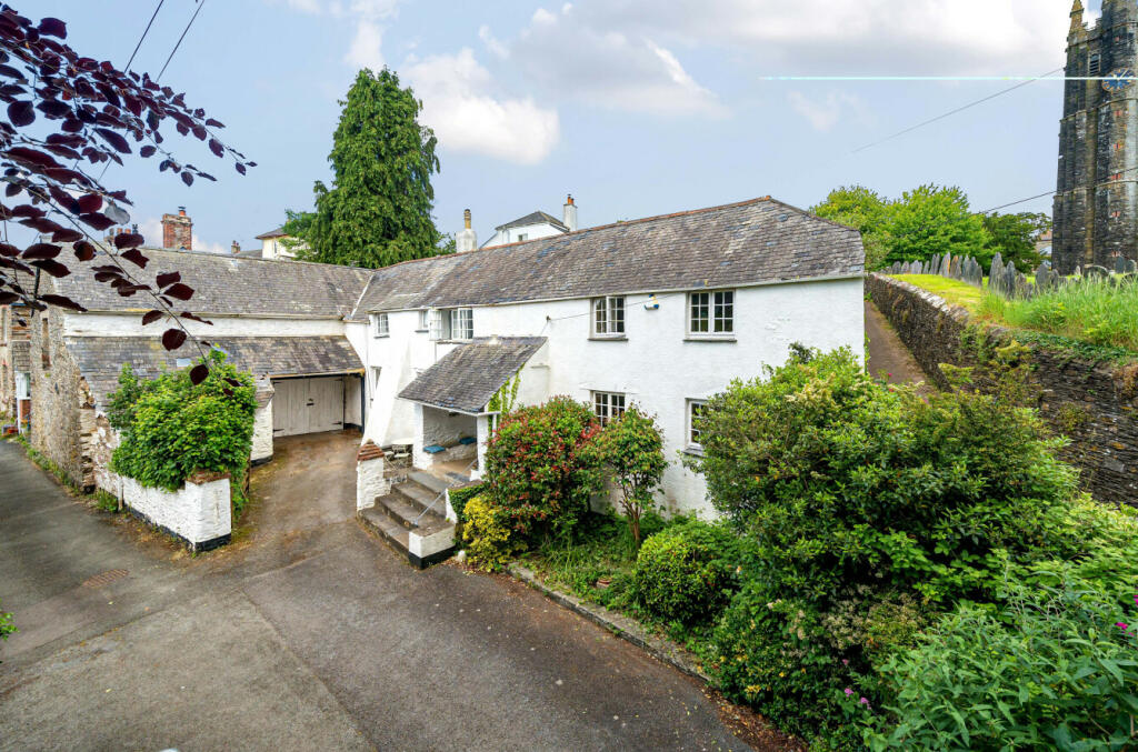 3 bedroom detached house for sale in Harberton, Totnes, Devon, TQ9