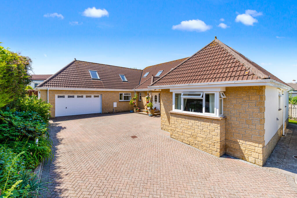Main image of property: Clampitt Close, Ipplepen
