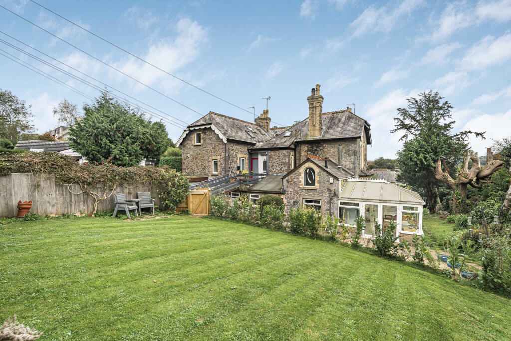 Main image of property: Flat 4, Springfield, Jubilee Road, Totnes, Devon