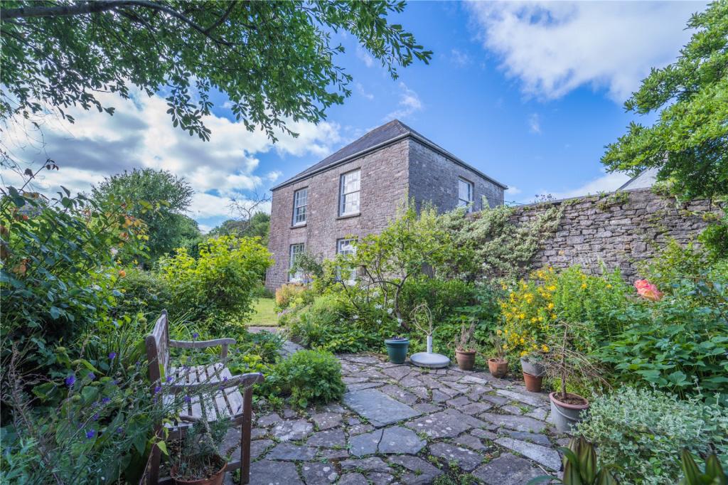4 bedroom house for sale in Broadhempston, Totnes, Devon, TQ9