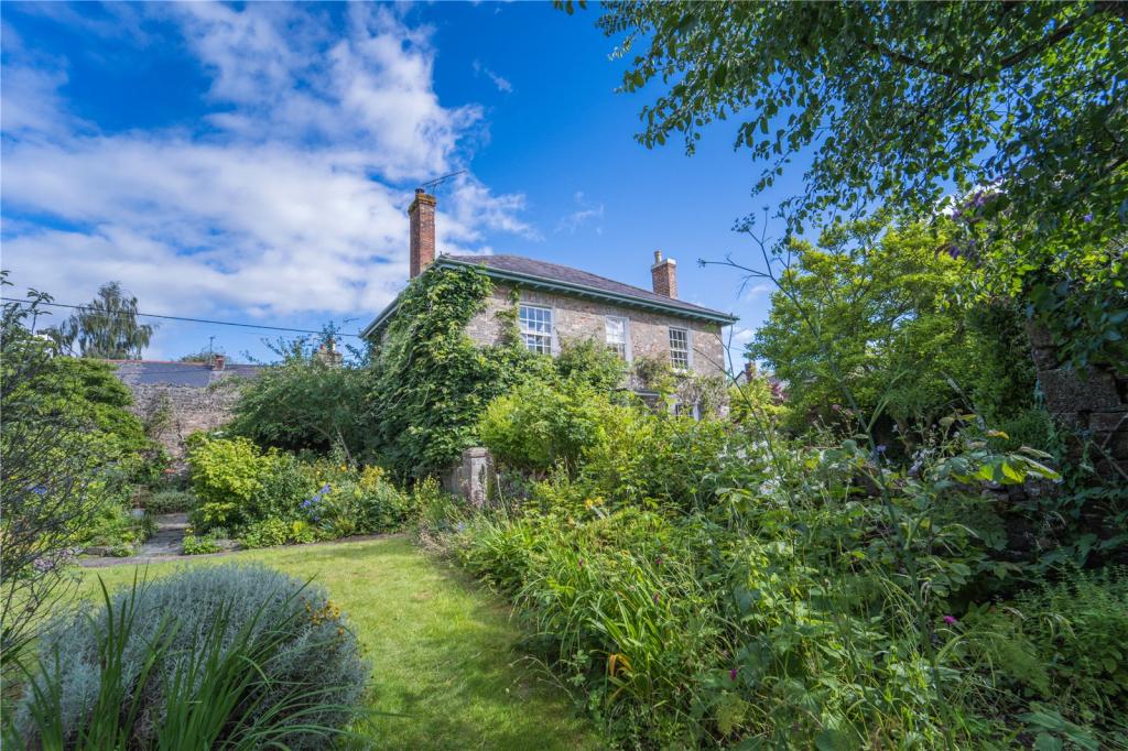 4 bedroom house for sale in Broadhempston, Totnes, Devon, TQ9