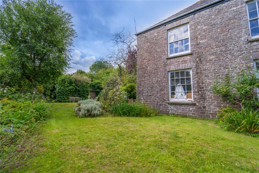 4 bedroom house for sale in Broadhempston, Totnes, Devon, TQ9