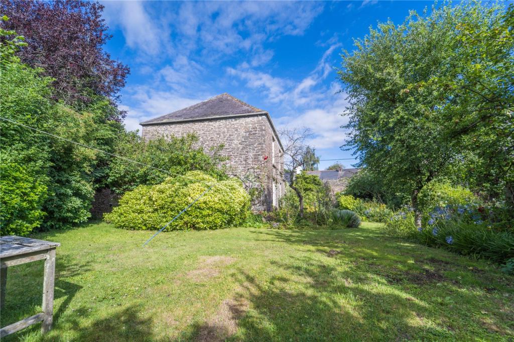 4 bedroom house for sale in Broadhempston, Totnes, Devon, TQ9