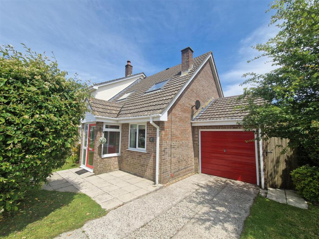 Main image of property: Probus