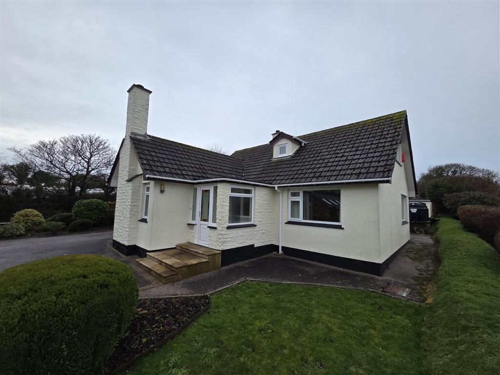 Main image of property: Penelewey