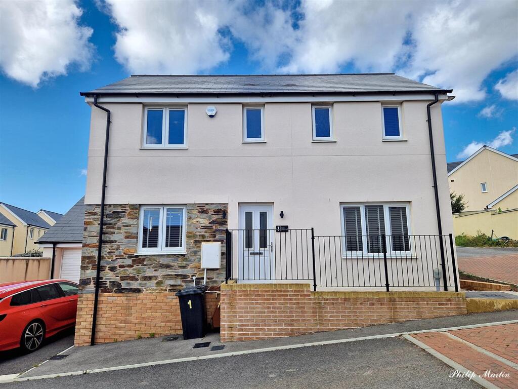 Main image of property: Park Kerwys, Truro