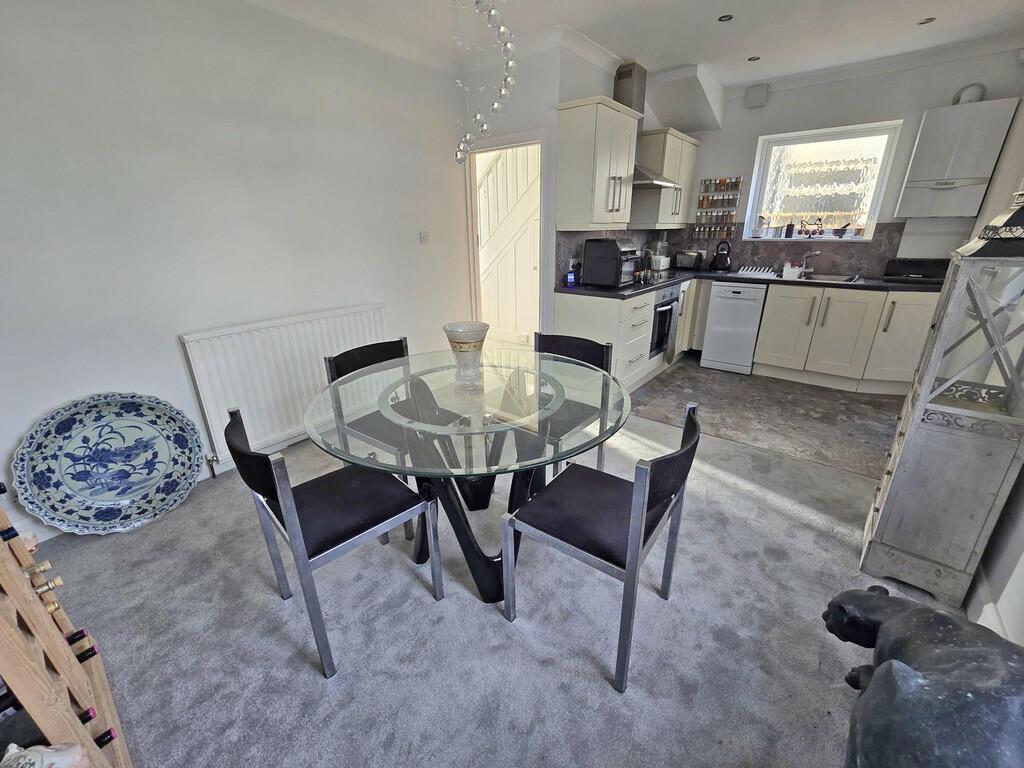 Additional property image - Seaview Estate, Southwick