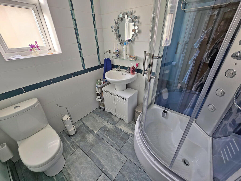 Additional property image - Seaview Estate, Southwick