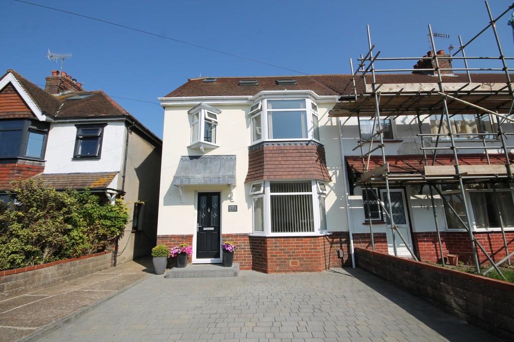 4 bedroom end of terrace house for sale in Manor Hall Road, Southwick, BN42