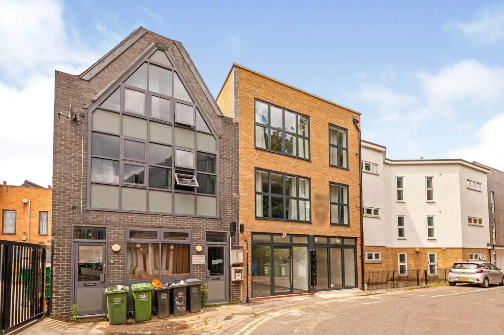 Main image of property: Hatcham Park Mews, London, SE14