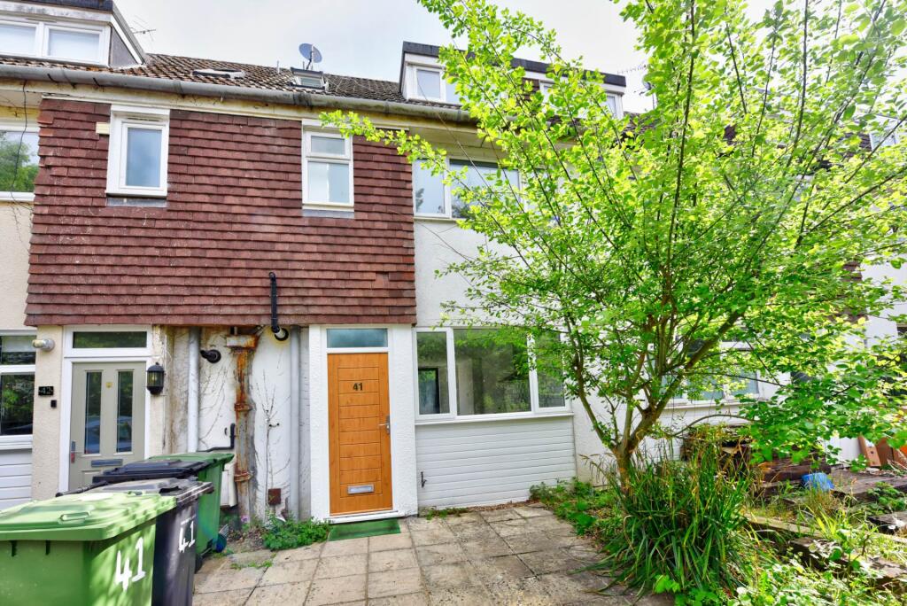 Main image of property: Upton Close, Henley On Thames