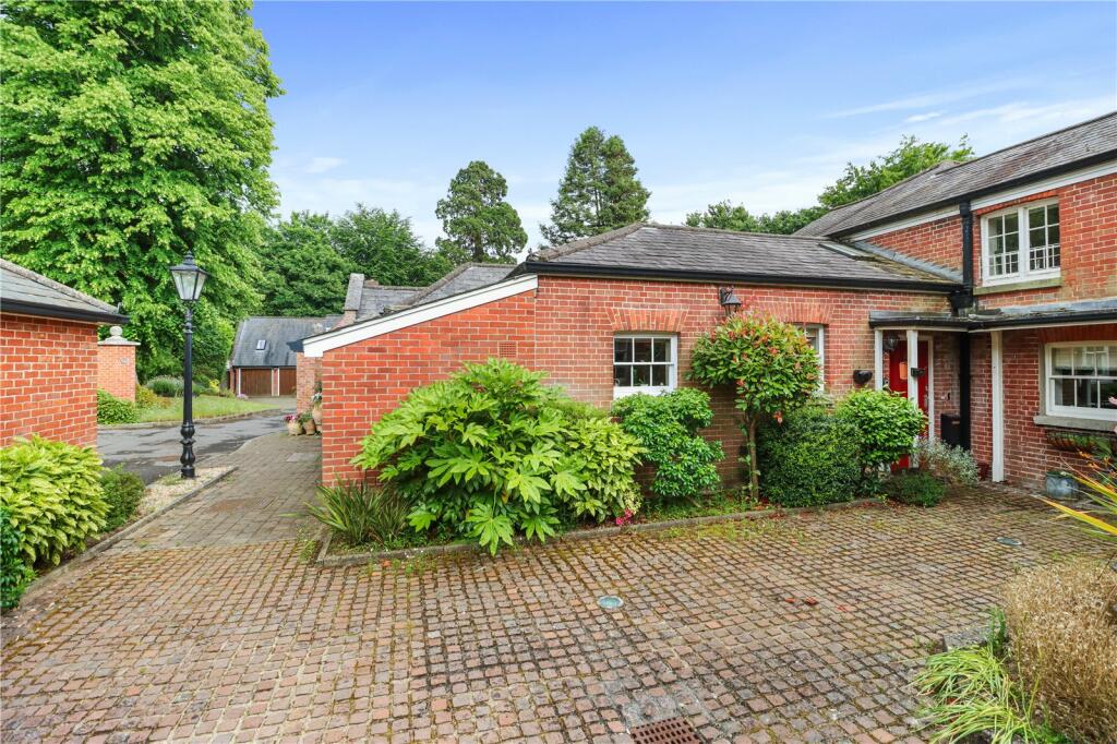 2 bedroom mews property for sale in Buckswood Grange, Rocks Road