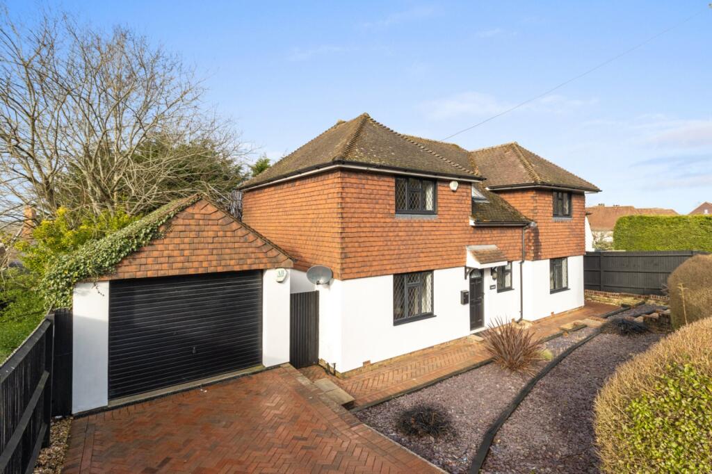 4 Bedroom Detached House For Sale In Church Road Buxted Uckfield