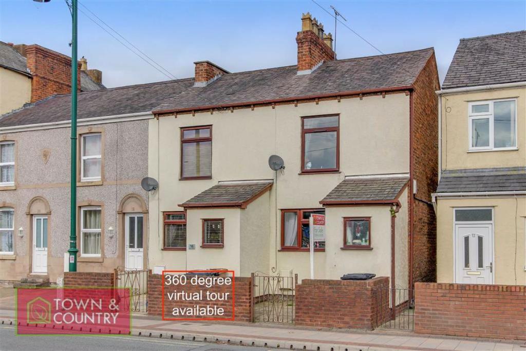 2 bedroom terraced house for sale in High Street, Connah's Quay