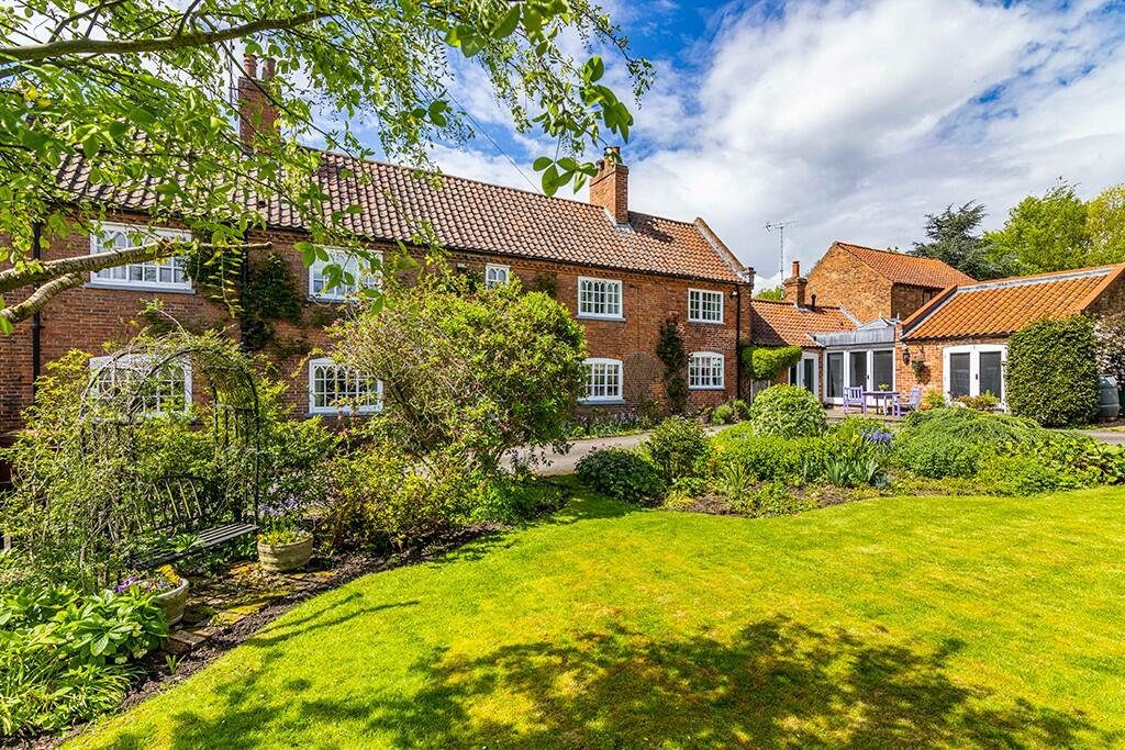 4 bedroom character property for sale in Calverts, Westhorpe, Southwell