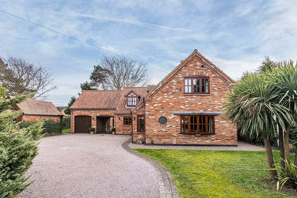 4 bedroom detached house for sale in The Old Exchange, 35 Gainsborough