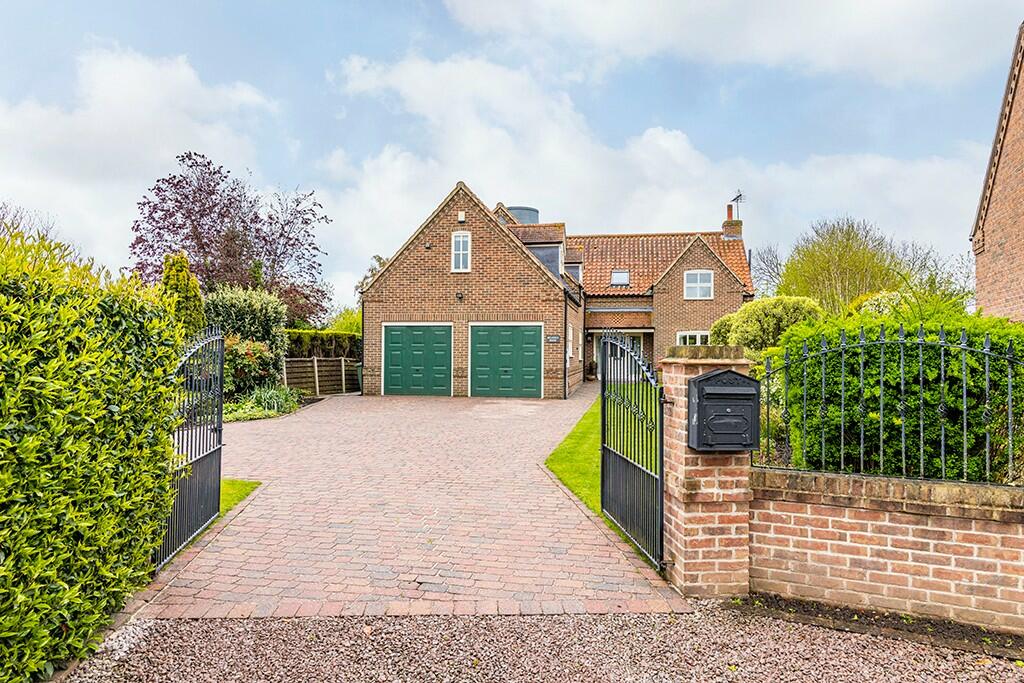 4 bedroom detached house for sale in Millfield House, Top Street