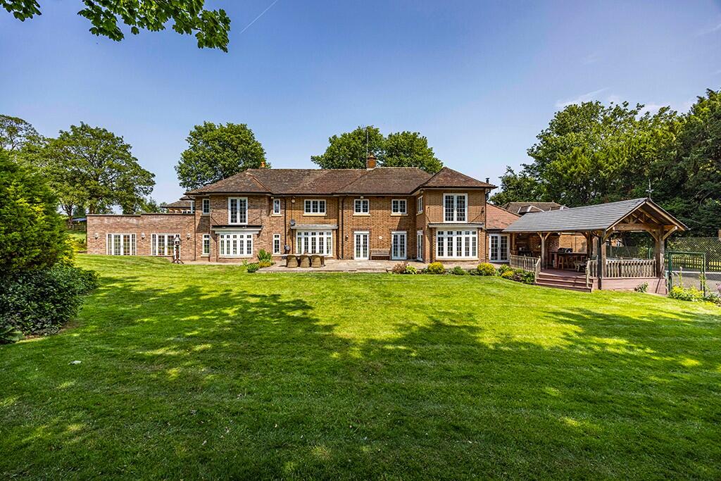 Main image of property: The Hollies, Church Lane, Epperstone, Nottinghamshire NG14 6RD