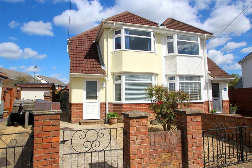 2 bedroom semi-detached house for sale in Seaview Estate, Netley Abbey, Southampton, Hampshire, SO31