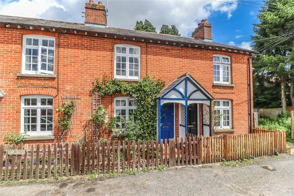 2 bedroom terraced house for sale in Hurstbourne Tarrant, Andover