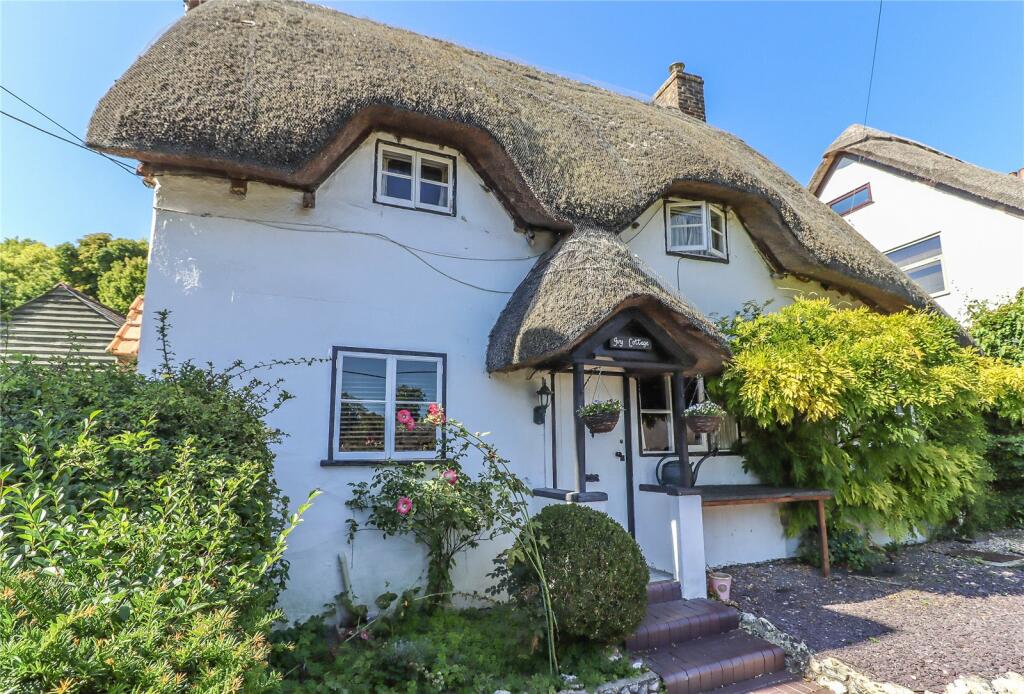 2 bedroom detached house for sale in High Street, Wherwell, Andover