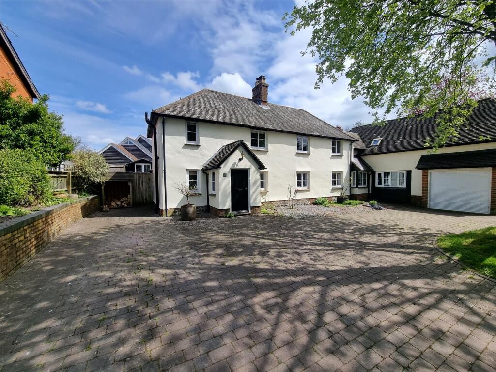 3 bedroom semidetached house for sale in Grateley, Andover, Hampshire, SP11