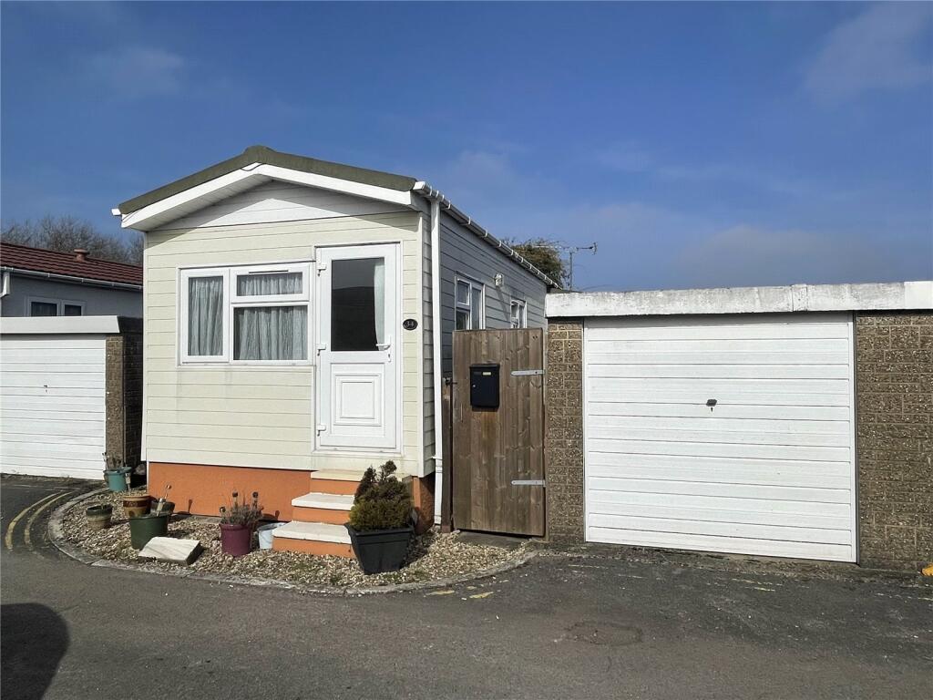Main image of property: Mere Oak Park, Three Mile Cross, Reading, RG7