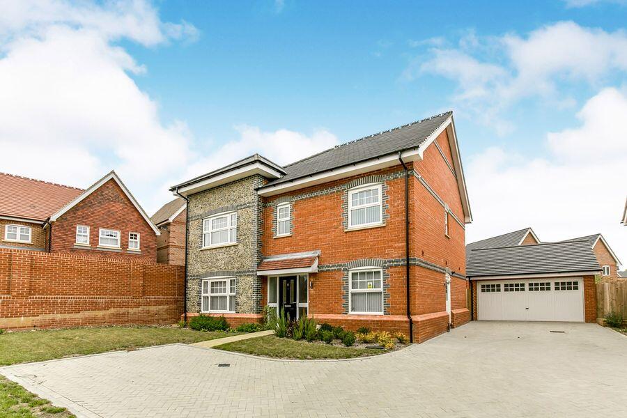 Main image of property: Cutbush Lane West, Shinfield, Reading, RG2