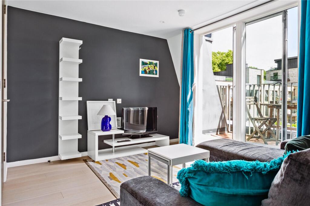 Main image of property: New North Road, London, N1