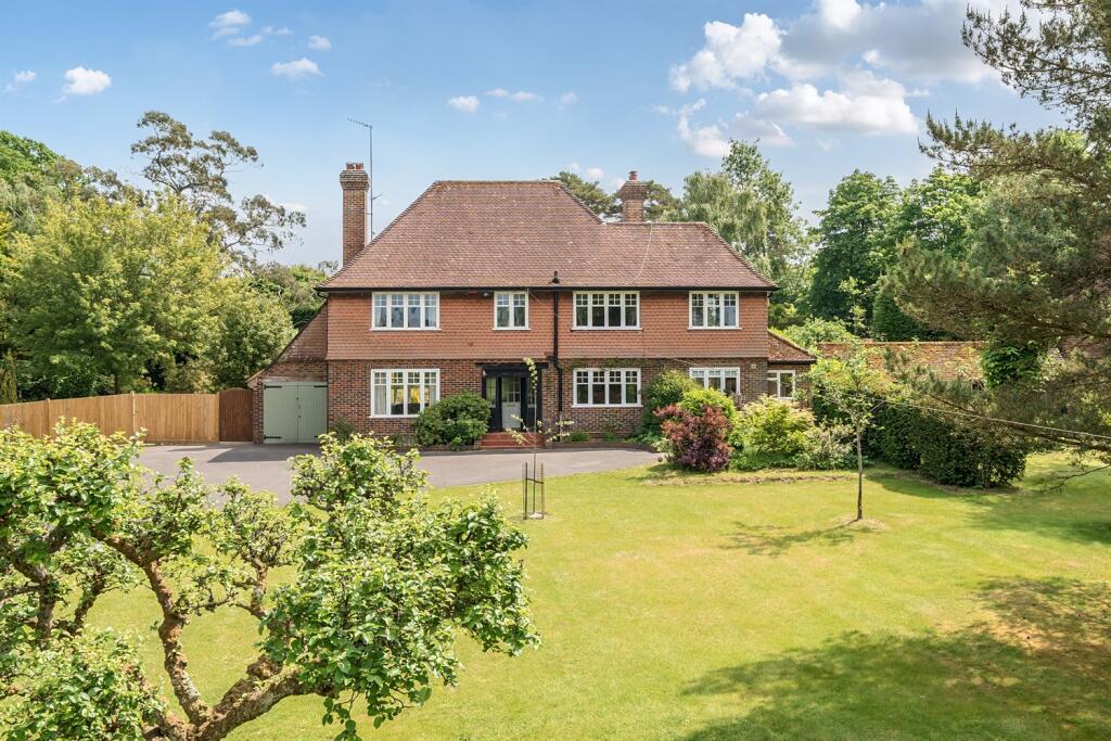 Main image of property: Church Street, Horsham, RH12