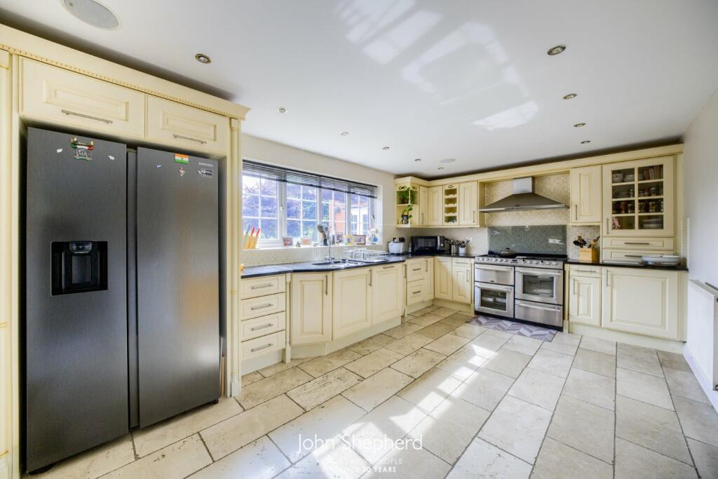Additional property image - Warren Close, Earlswood, Solihull, Warwickshire, B94