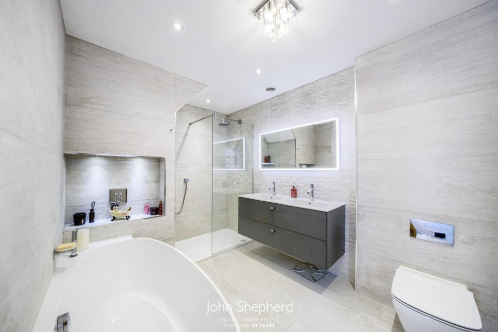 Additional property image - Whitefields Road, Solihull, West Midlands, B91