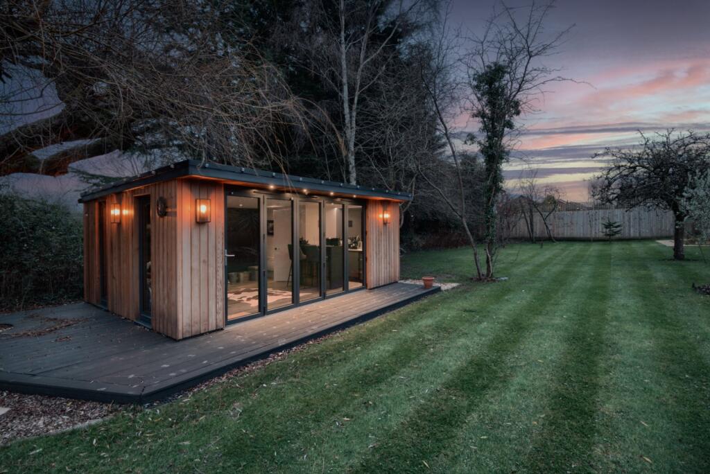 Additional property image - Whitefields Road, Solihull, West Midlands, B91