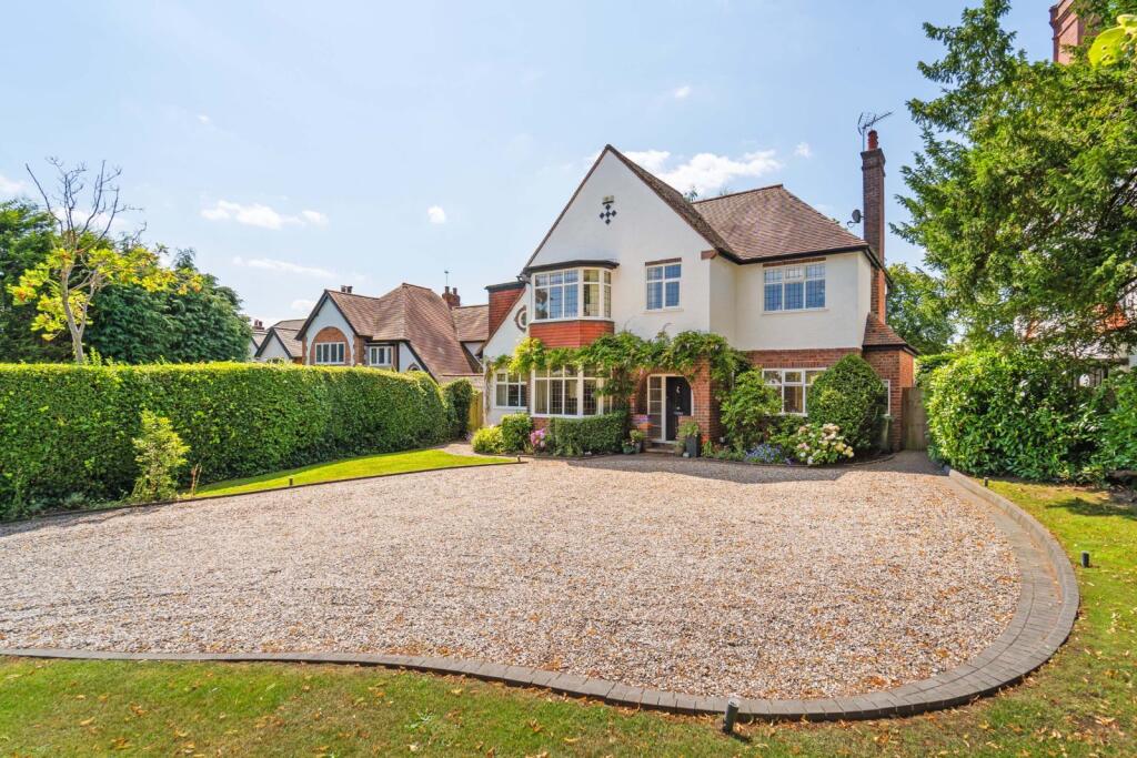 Main image of property: Warwick Road, Solihull, West Midlands, B91