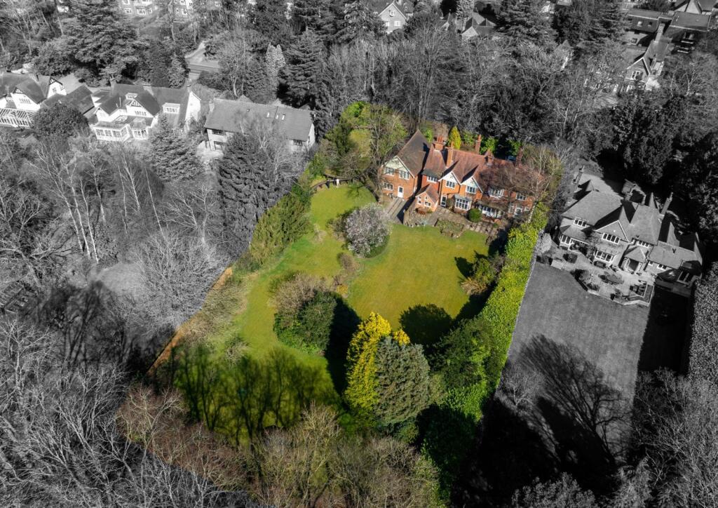 Main image of property: Warwick Road, Solihull, B91