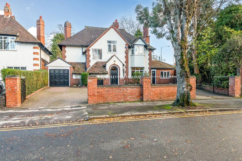 Main image of property: The Crescent, Solihull, West Midlands, B91