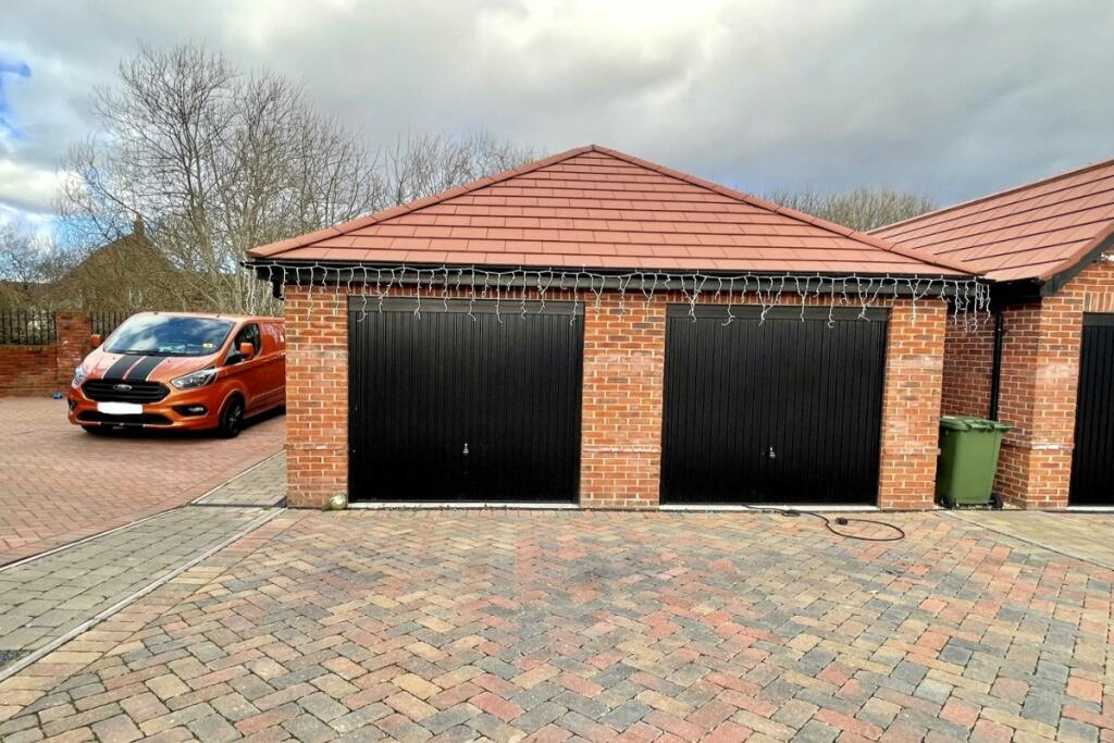 Additional property image - Old Farm Drive, Marston Green, Birmingham, B37