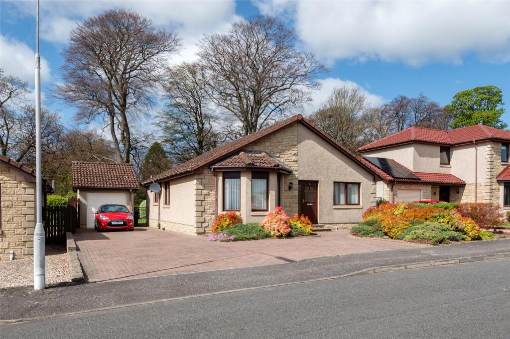 3 bedroom bungalow for sale in Lundin View, Leven, KY8